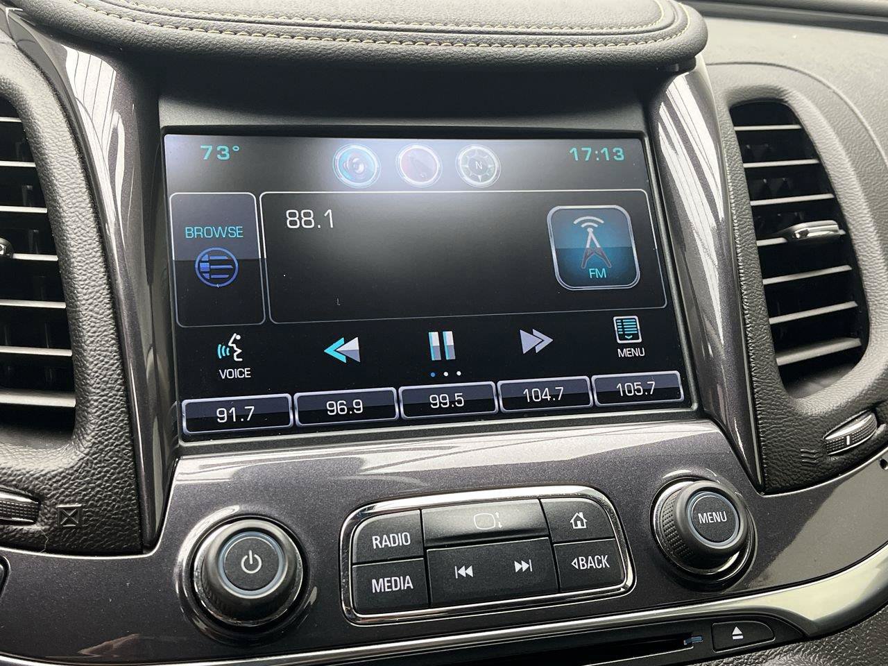 Used 2015 Chevrolet Impala LT w/ Convenience Package FWD image 18