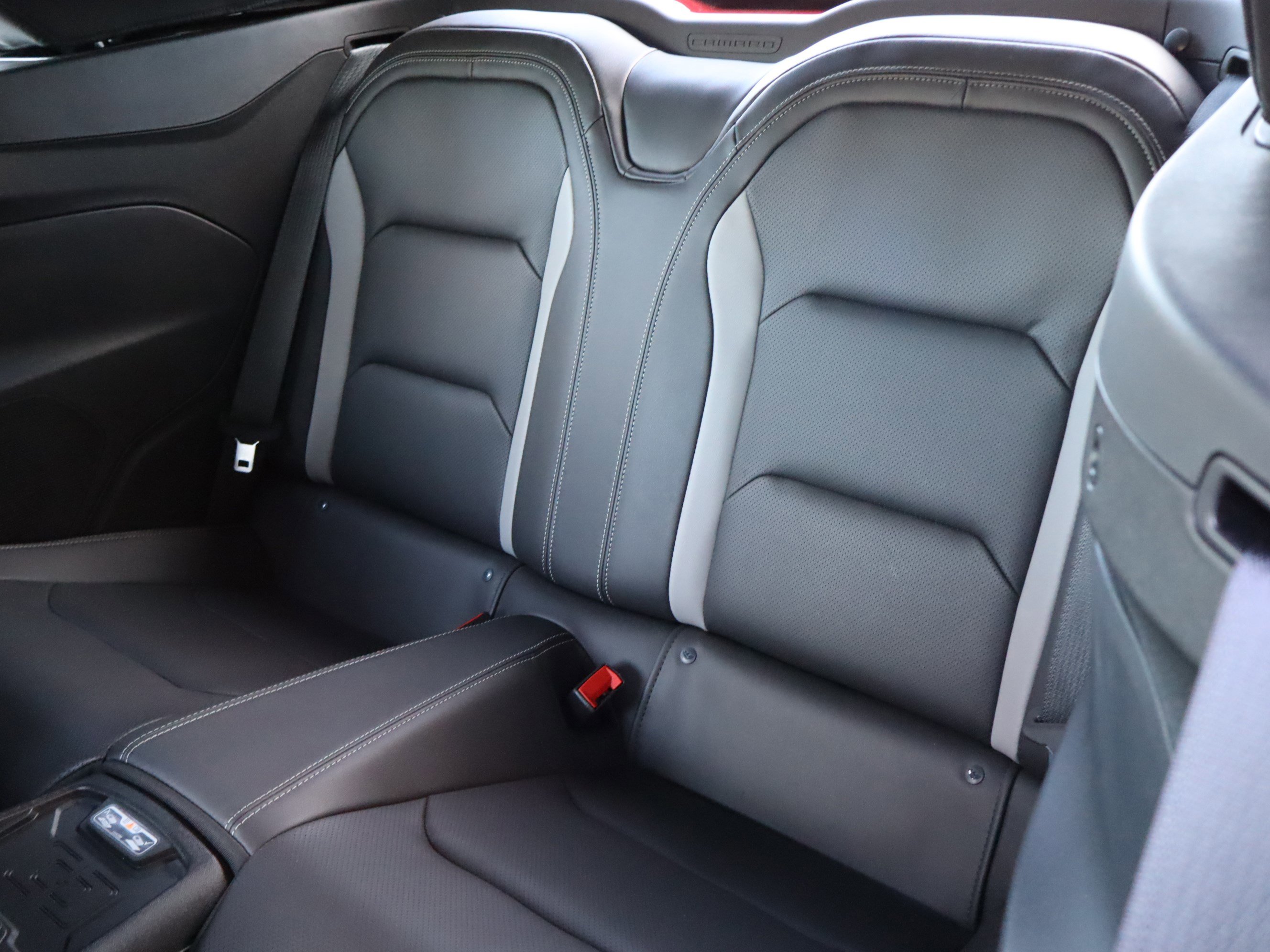 Used 2018 Chevrolet Camaro SS image 17