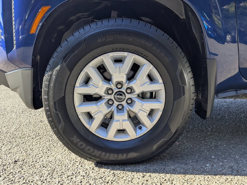 Used 2022 Nissan Frontier SV w/ Technology Package AWD/4WD image 9