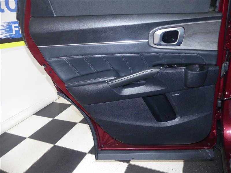 Used 2024 Kia Sorento SX Prestige AWD/4WD image 32