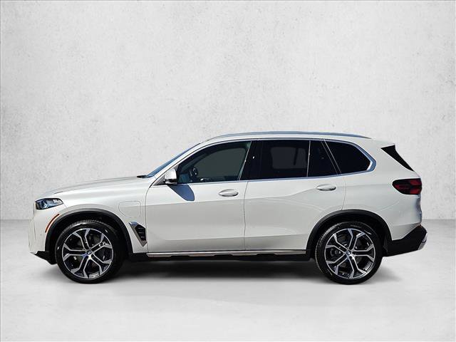 New 2026 BMW X5 xDrive50e w/ Executive Package AWD/4WD image 5
