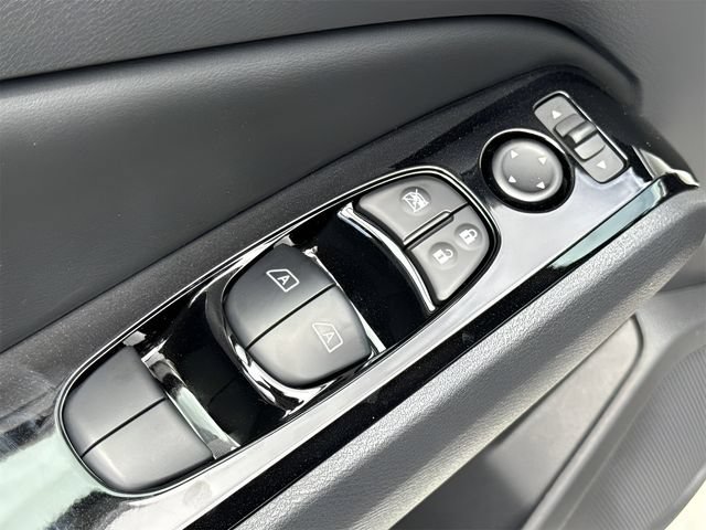 New 2025 Nissan Altima 2.5 SR w/ SR Premium Package FWD image 21