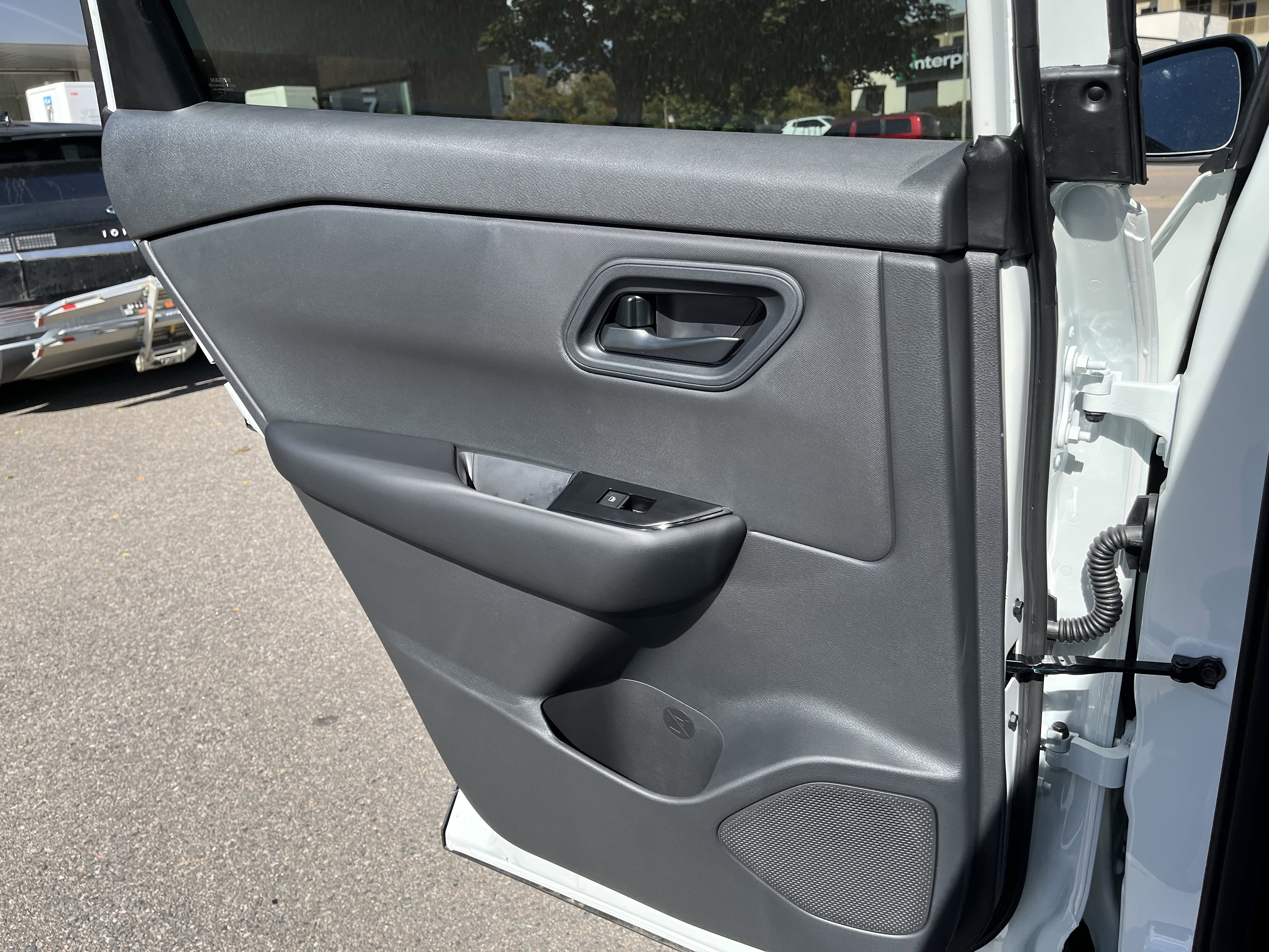 New 2026 Nissan Rogue S image 25