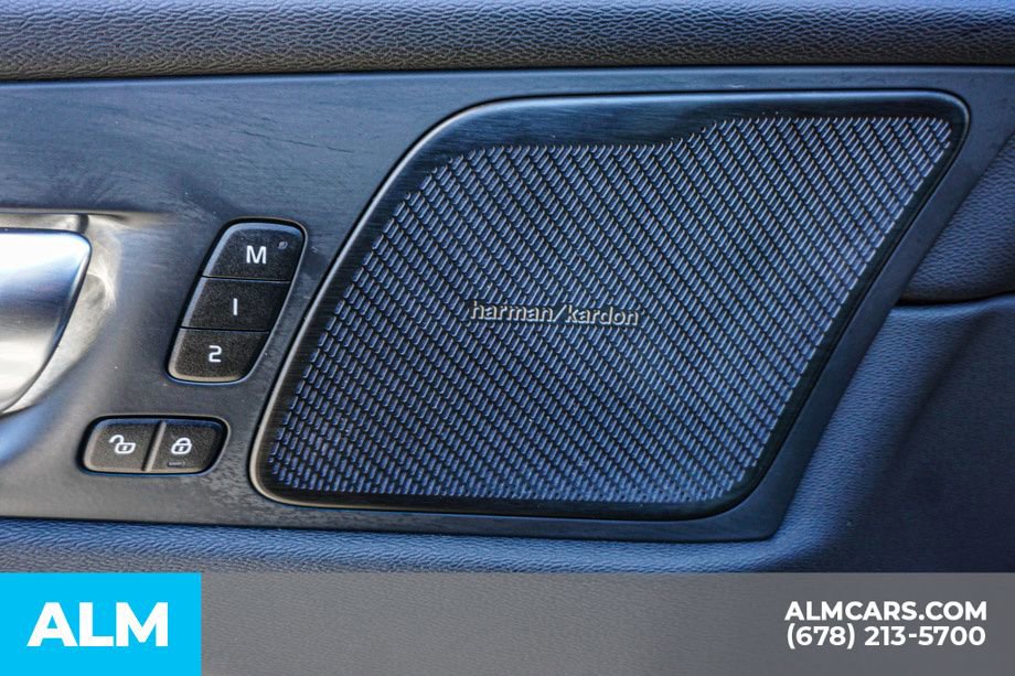 Used 2024 Volvo XC60 T8 Plus w/ Climate Package image 52