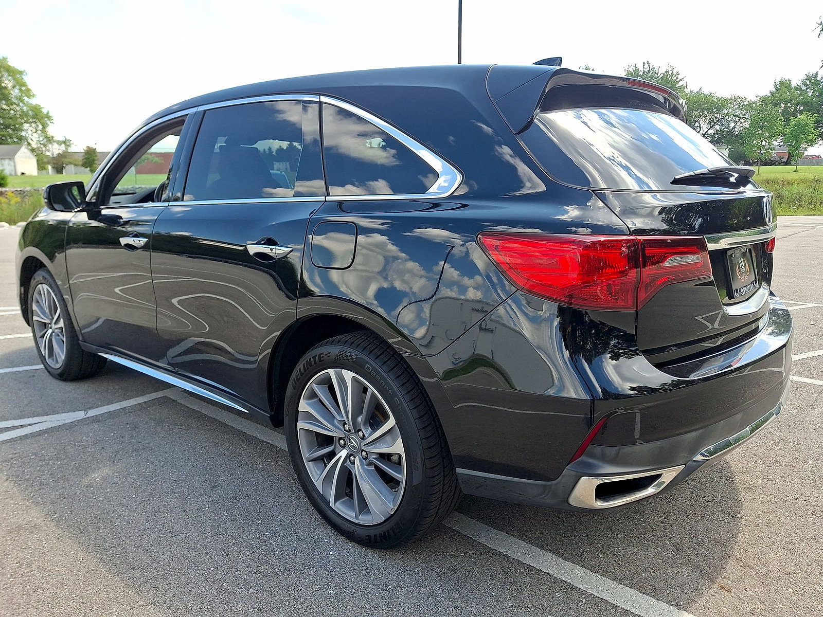 Used 2017 Acura MDX w/ Technology Package AWD/4WD image 22