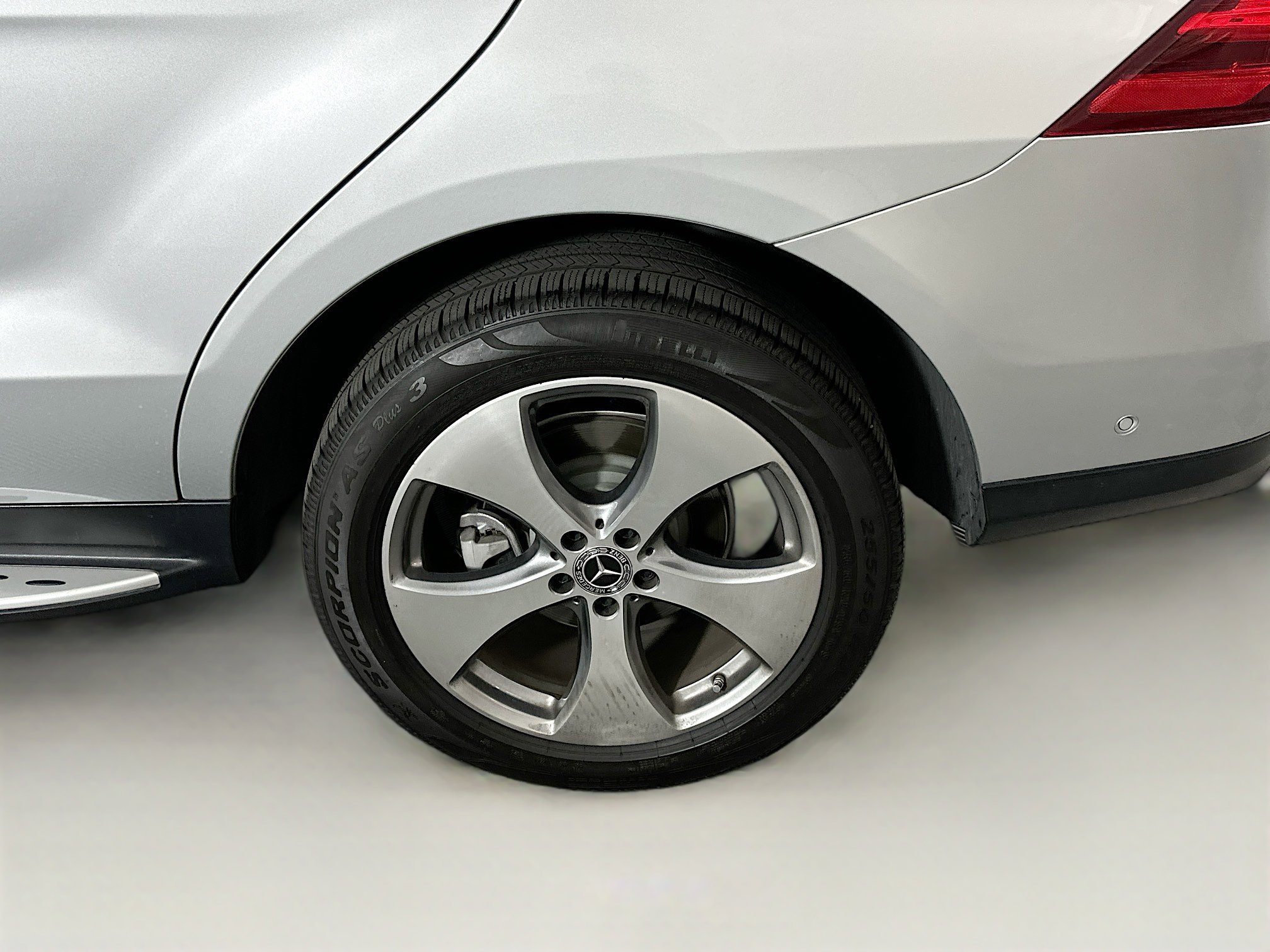 Used 2018 Mercedes-Benz GLE 350 image 11