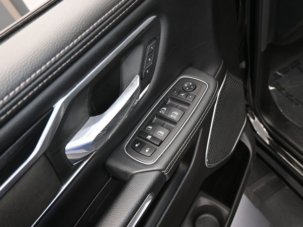 Used 2023 RAM 1500 Laramie image 13