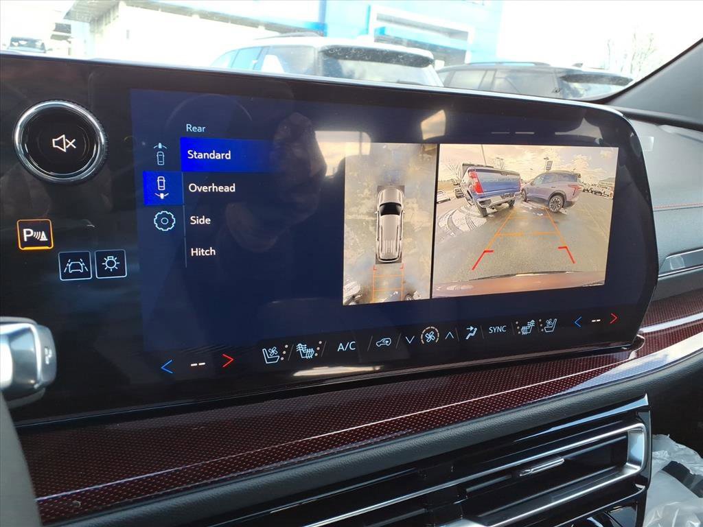 New 2026 Chevrolet Traverse RS w/ LPO, Floor Liner Package image 9