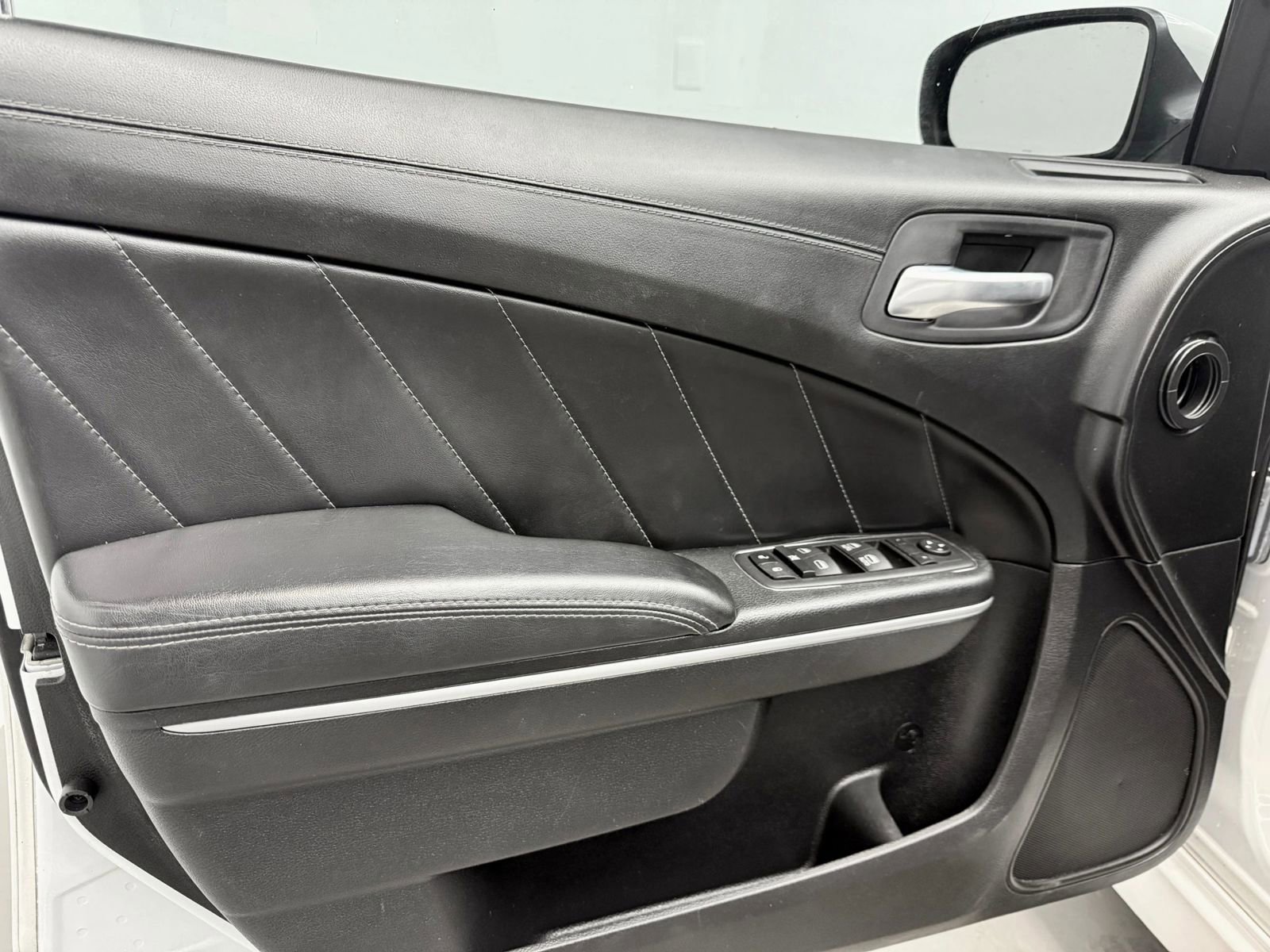 Used 2022 Dodge Charger Police image 16