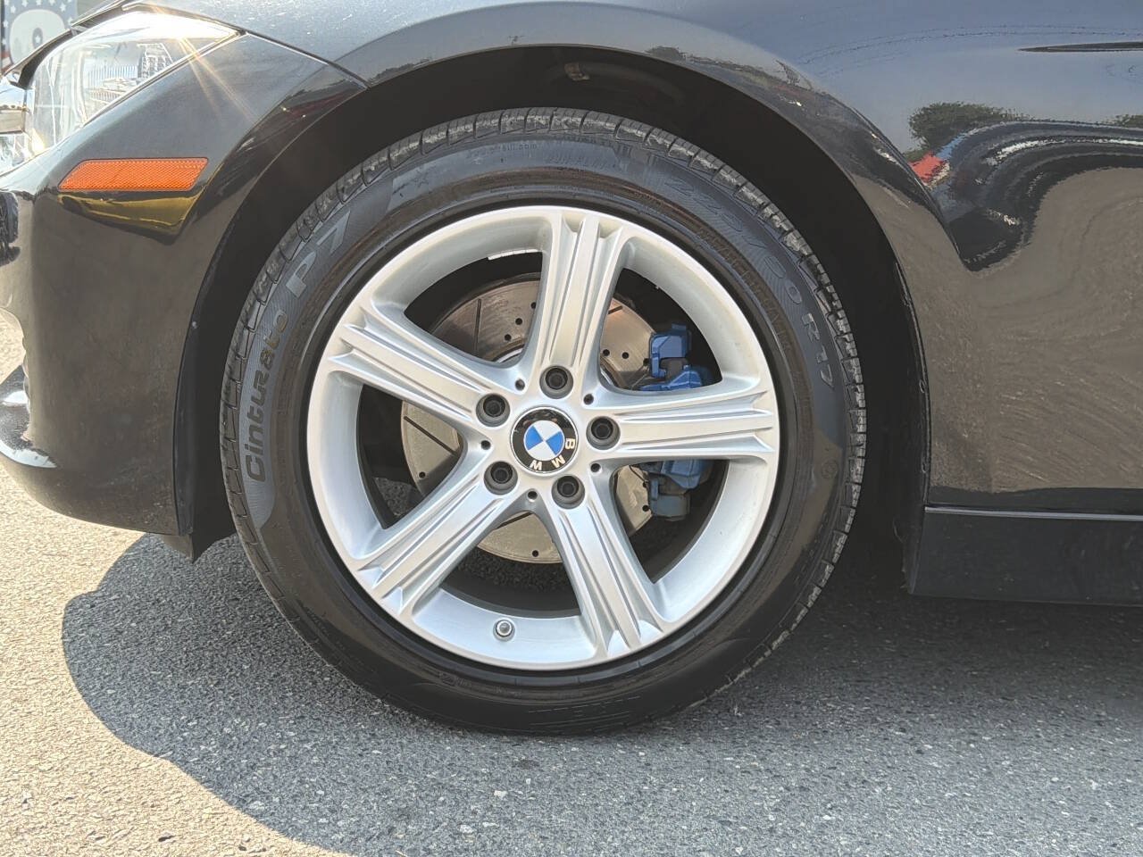Used 2013 BMW 328i xDrive Sedan AWD/4WD image 2