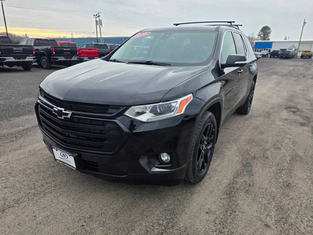 Used 2020 Chevrolet Traverse LT w/ LPO, Blackout Package image 1