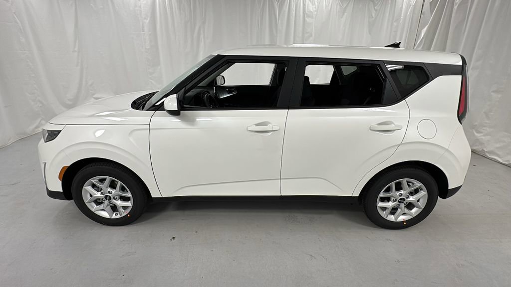New 2025 Kia Soul LX image 6
