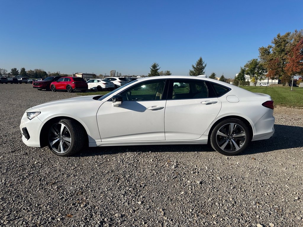 Used 2025 Acura TLX w/ Technology Package FWD image 8