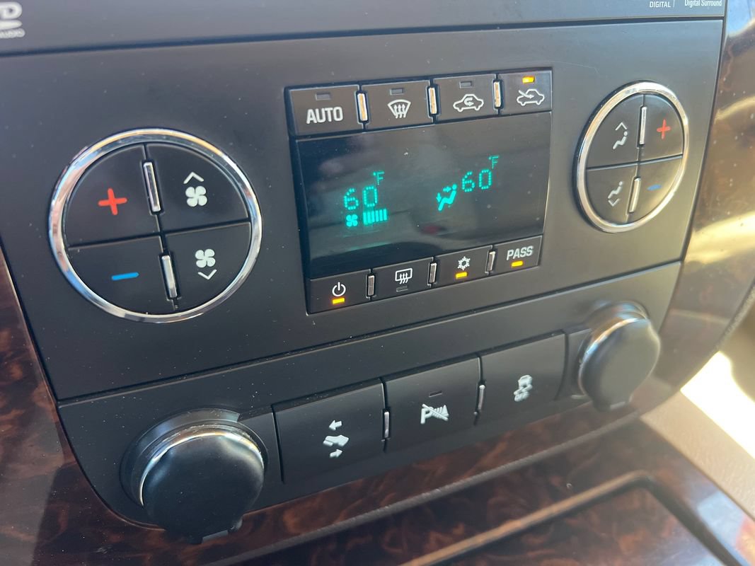 Used 2013 GMC Sierra 1500 Denali AWD/4WD image 21