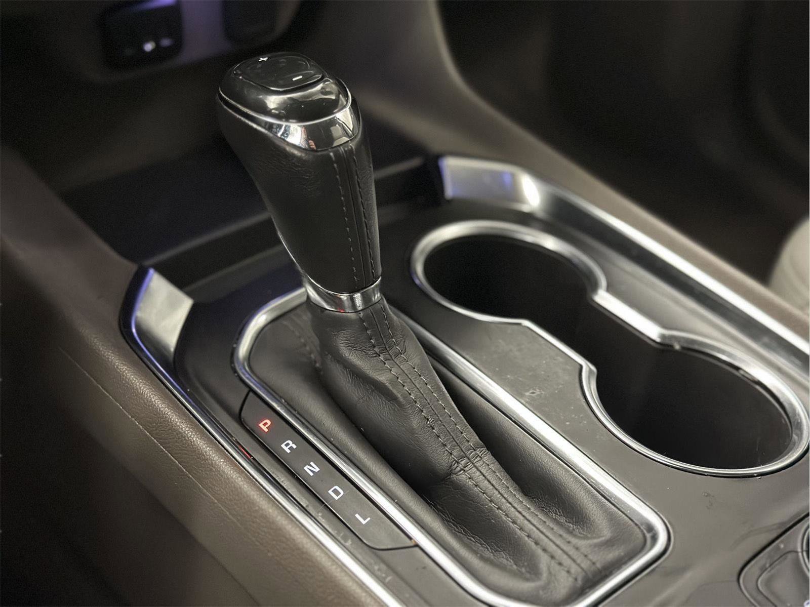 Certified 2020 Chevrolet Traverse LT image 19