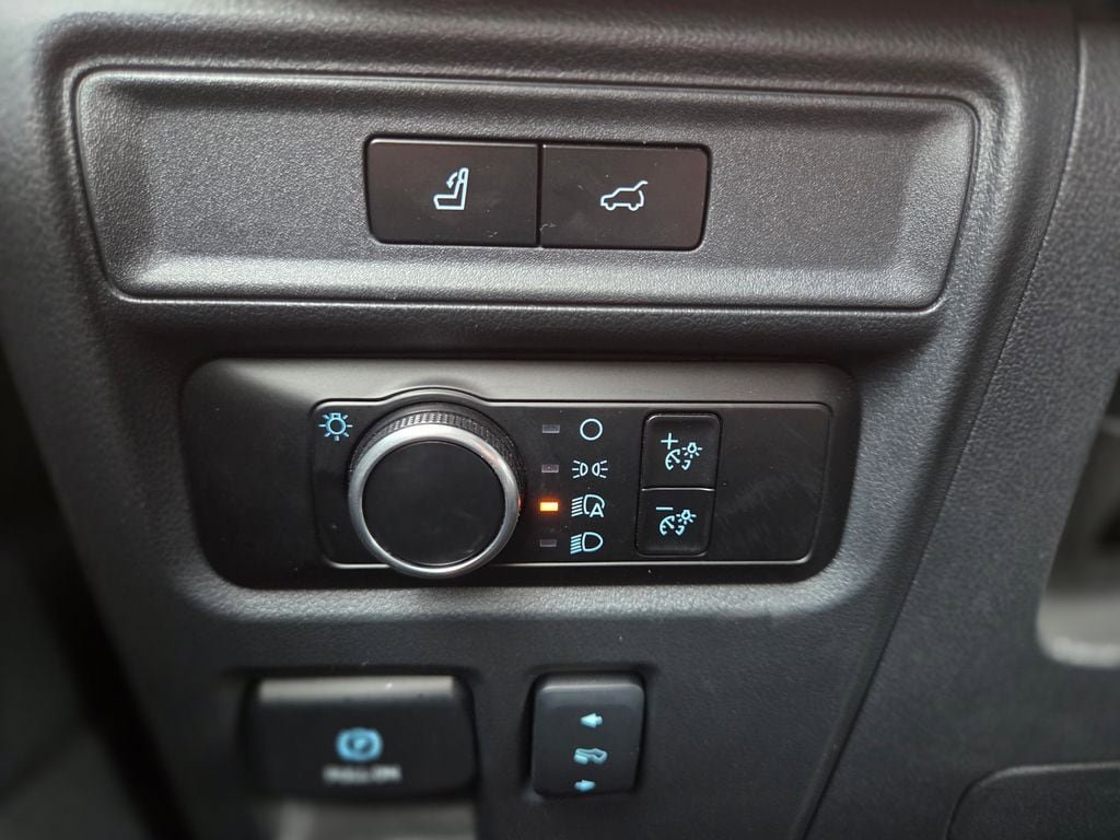 Used 2024 Ford Expedition Max XLT AWD/4WD image 31