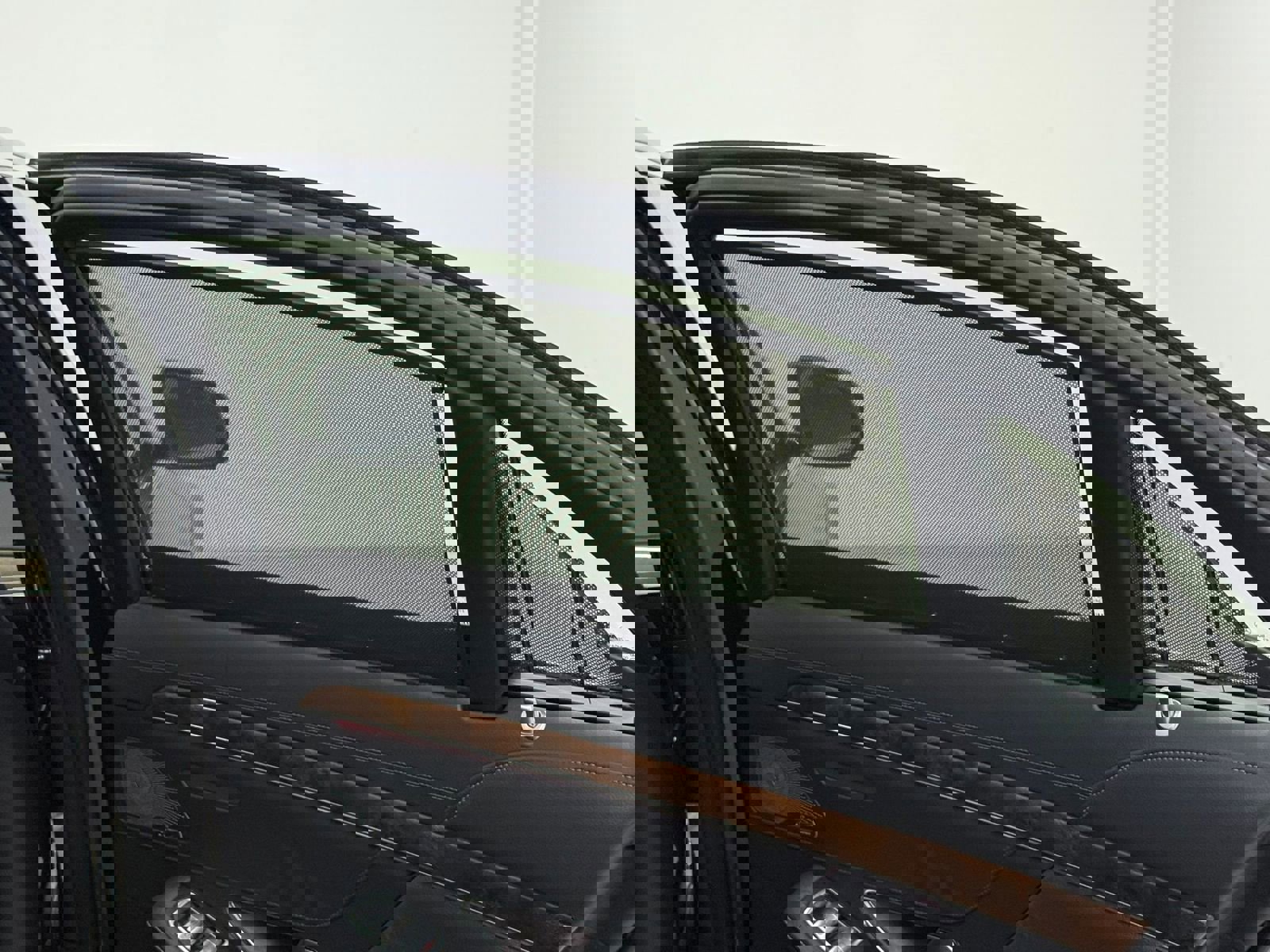 Used 2016 Mercedes-Benz S 550 Sedan image 32