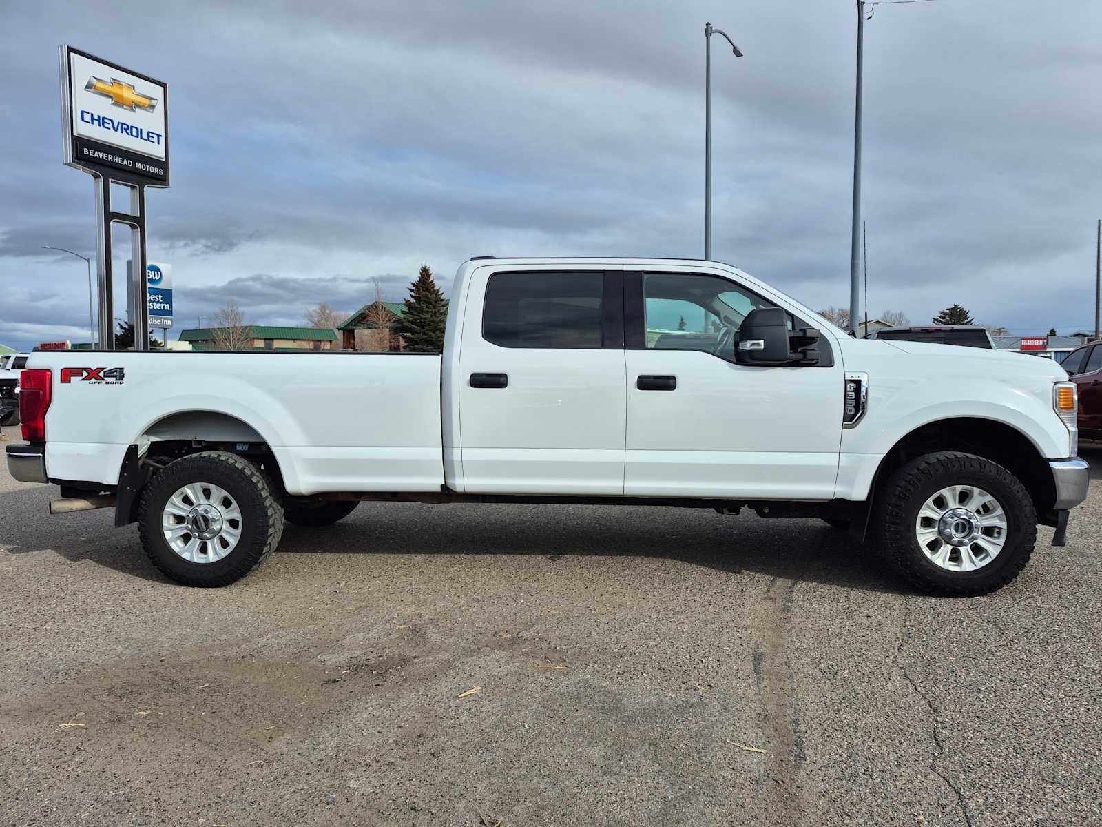 Used 2022 Ford F350 XLT w/ XLT Value Package image 2