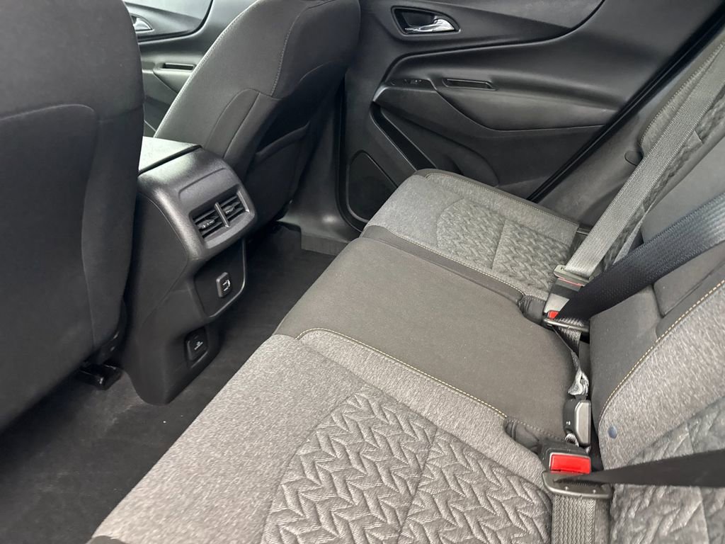 Used 2022 Chevrolet Equinox LT image 11