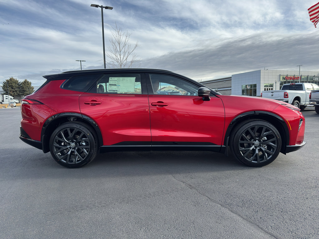 New 2026 Toyota Crown Signia image 2