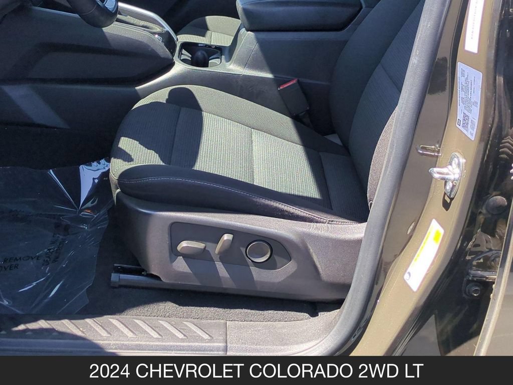 Used 2024 Chevrolet Colorado LT w/ LT Convenience Package II RWD image 15