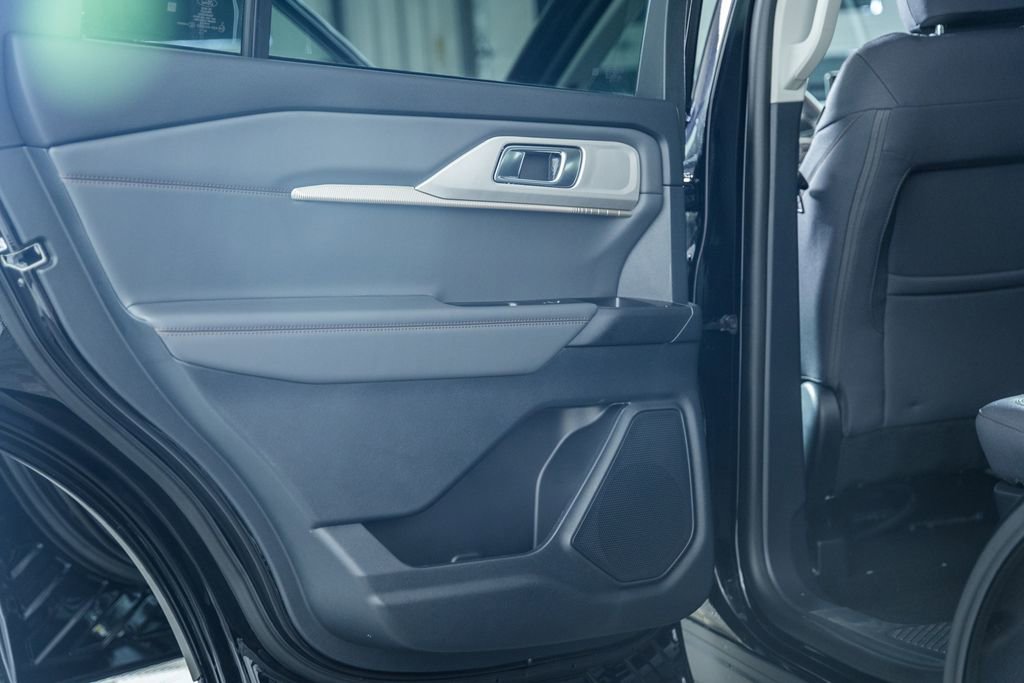 New 2026 Ford Explorer Active AWD/4WD image 39