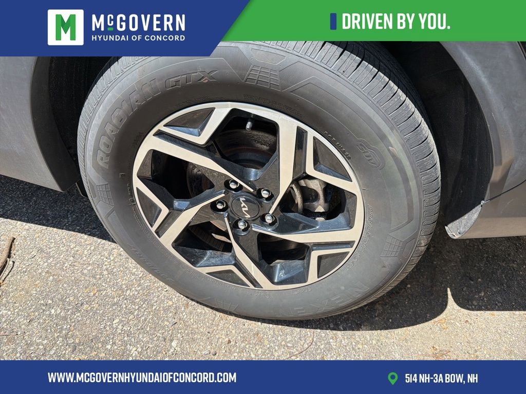 Used 2025 Kia Sportage LX AWD/4WD image 10