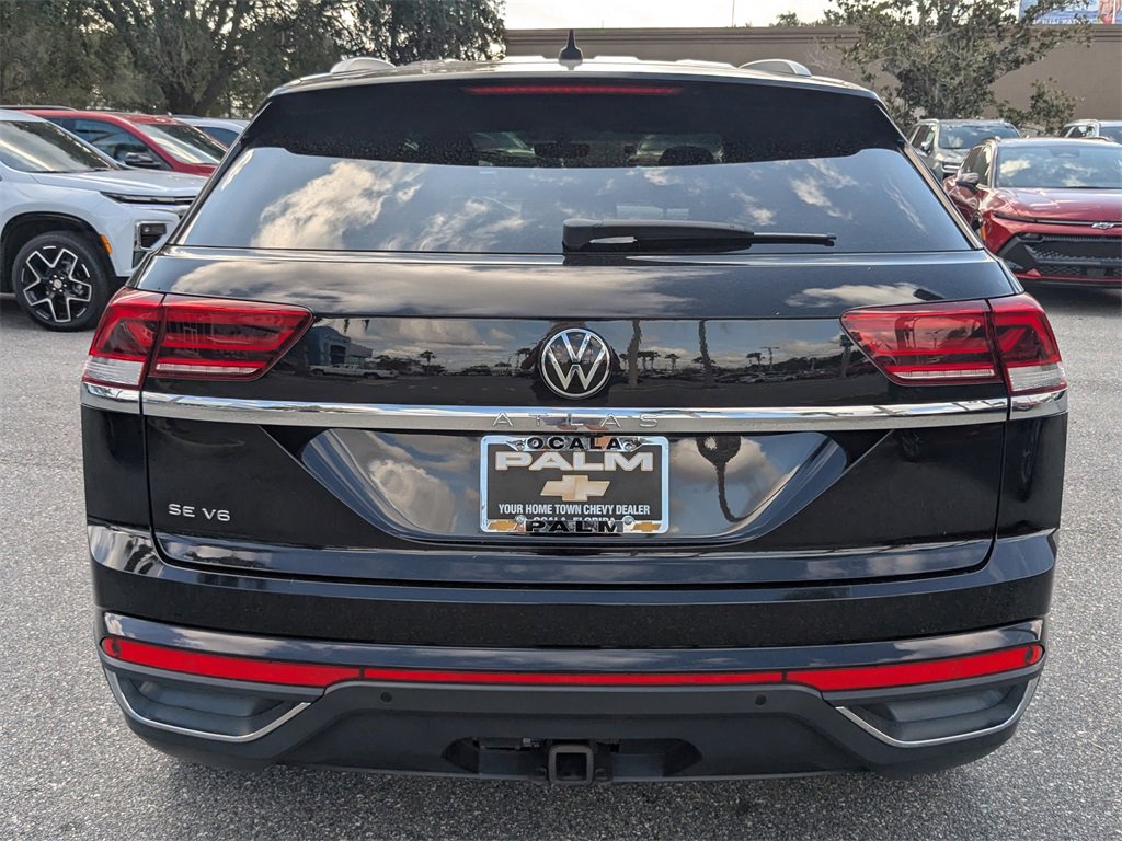 Used 2020 Volkswagen Atlas Cross Sport SE w/ Towing Package image 4