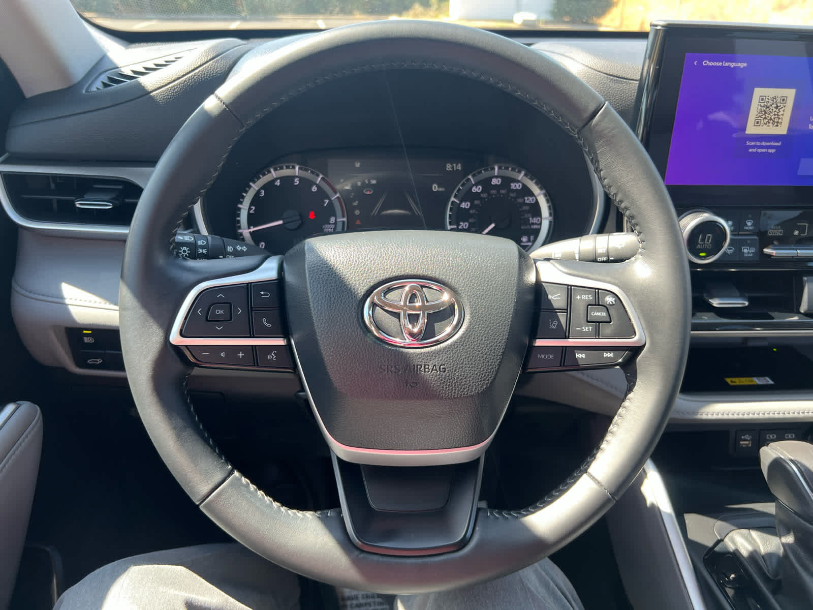 Used 2023 Toyota Highlander XLE FWD image 15