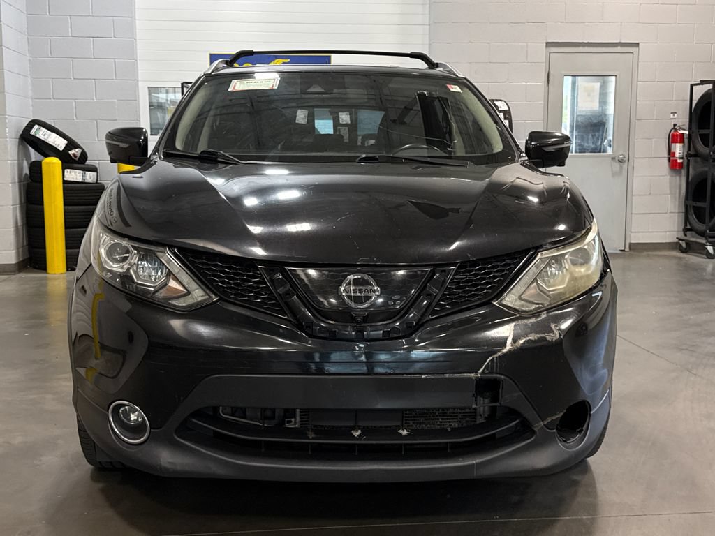 Used 2017 Nissan Rogue Sport SL w/ SL Premium Package AWD/4WD image 2