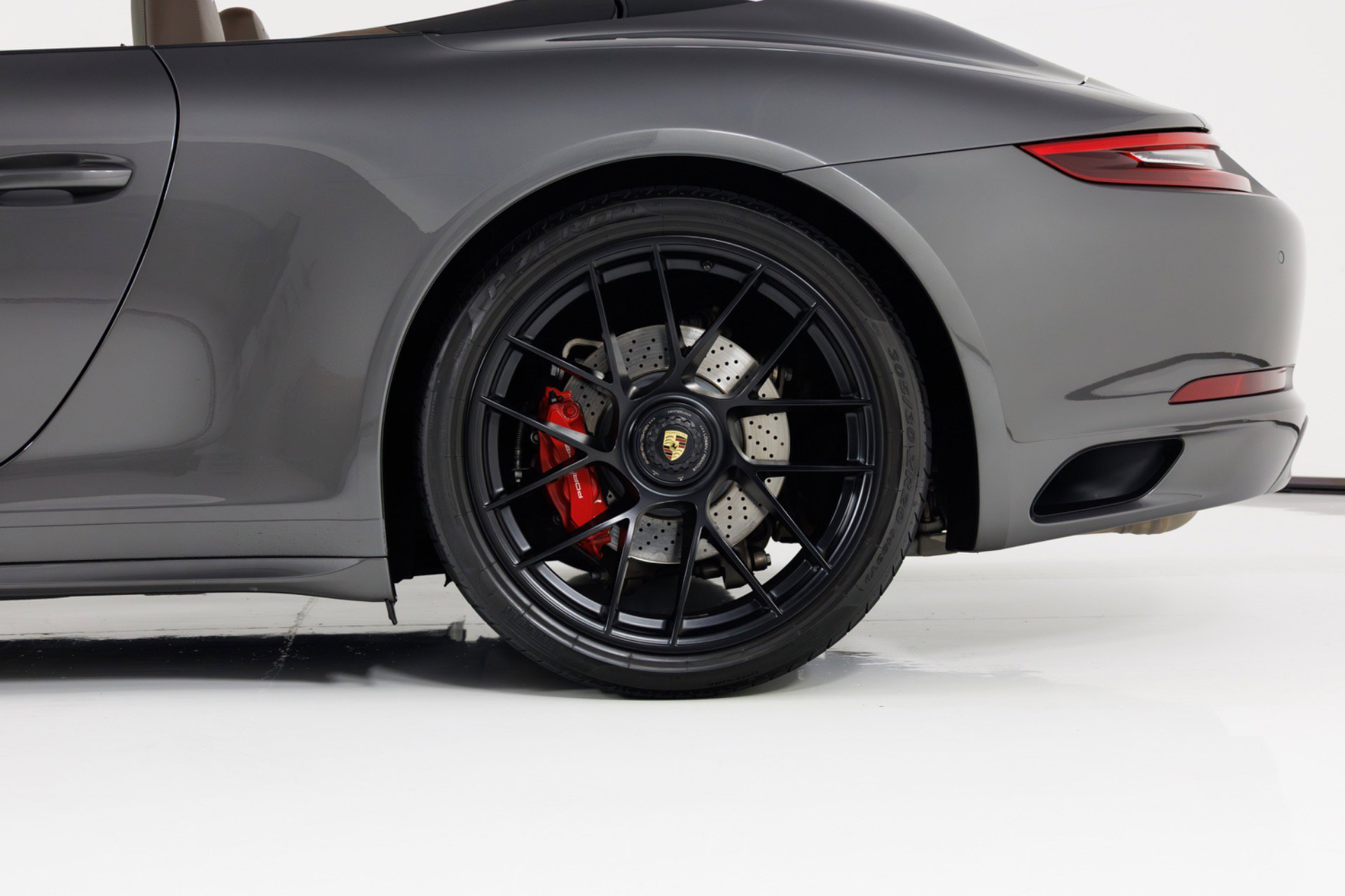 Used 2017 Porsche 911 Carrera GTS image 12