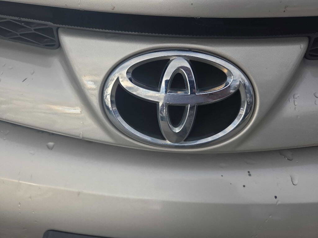 Used 2007 Toyota Sienna XLE image 10