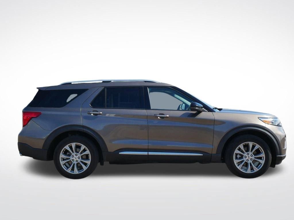 Certified 2021 Ford Explorer Limited w/ Equipment Group 301A image 2