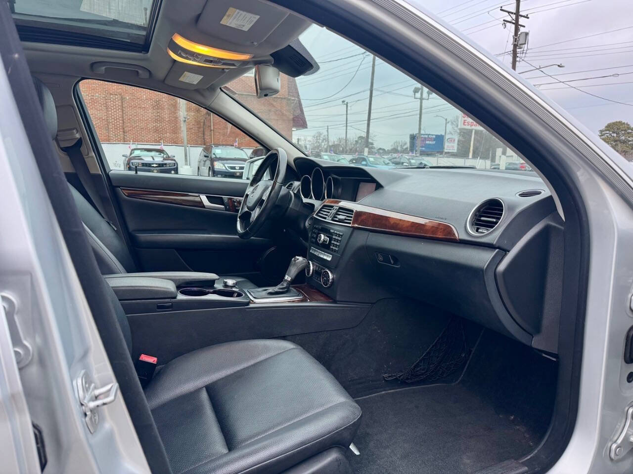 Used 2013 Mercedes-Benz C 300 4MATIC Sedan image 11