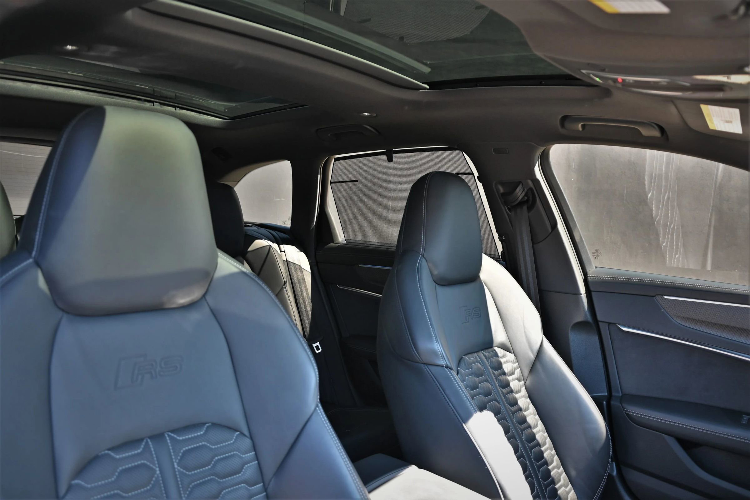 Used 2023 Audi RS 6 w/ Carbon Optic Package image 25