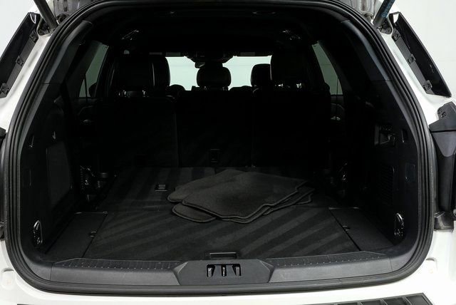 Used 2025 Ford Explorer ST-Line w/ Premium Package RWD image 29