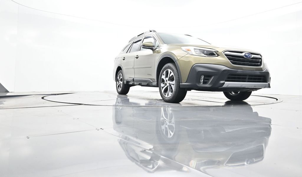 Used 2021 Subaru Outback Limited image 33