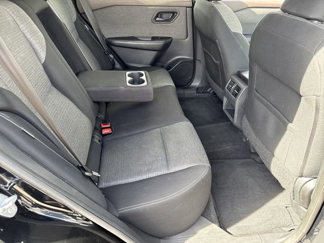 Used 2021 Nissan Rogue S image 22