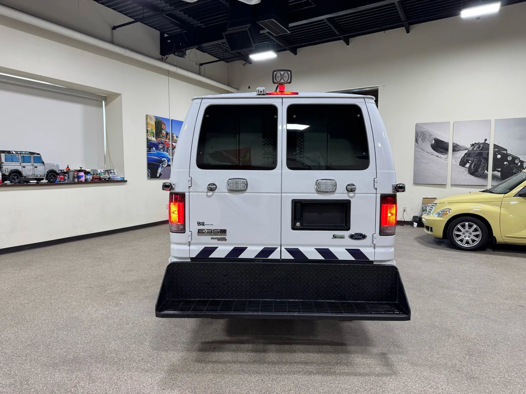 Used 2012 Ford E-350 and Econoline 350 Extended Super Duty w/ PWR Group image 76