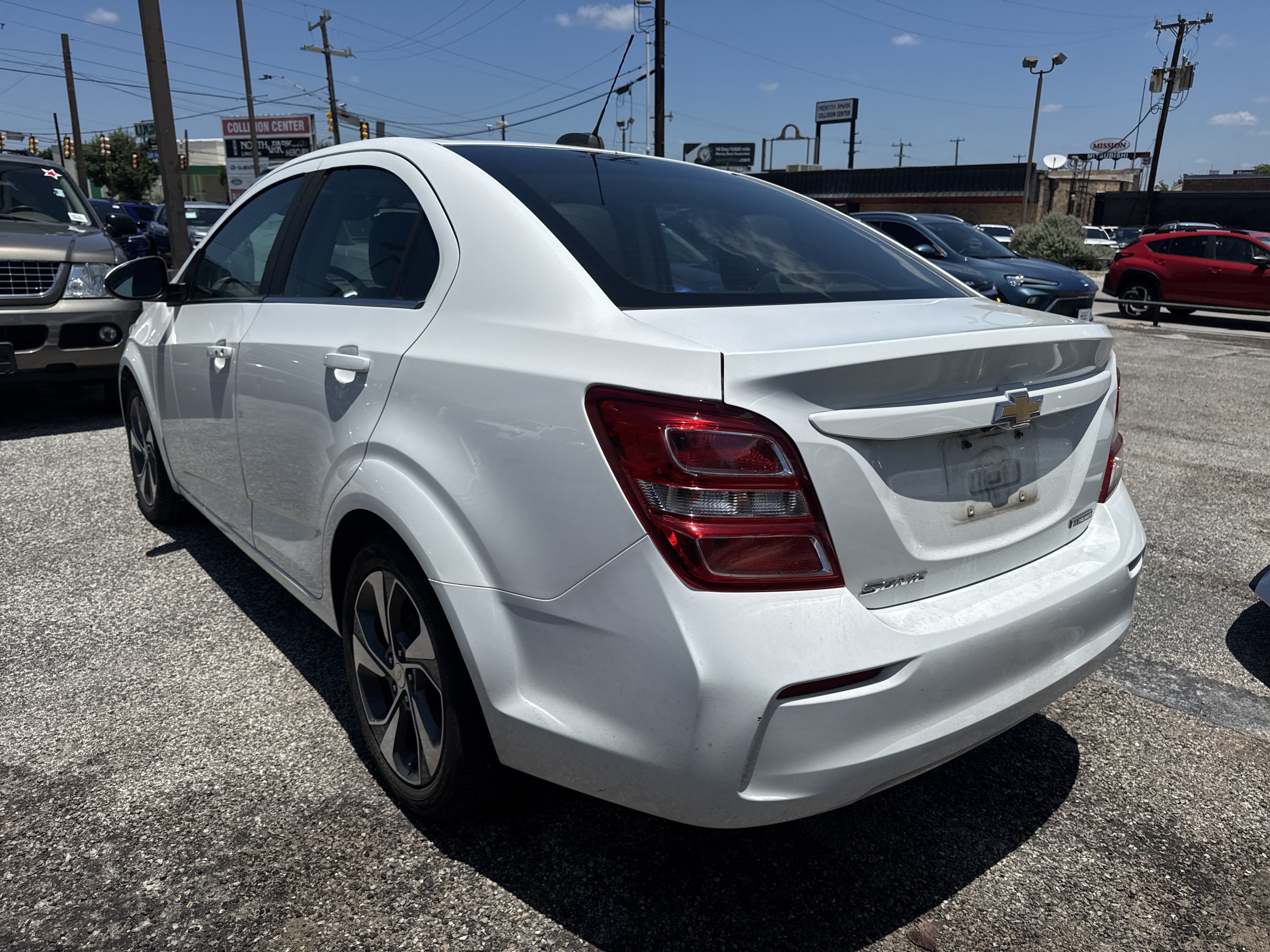 Used 2019 Chevrolet Sonic Premier FWD image 7