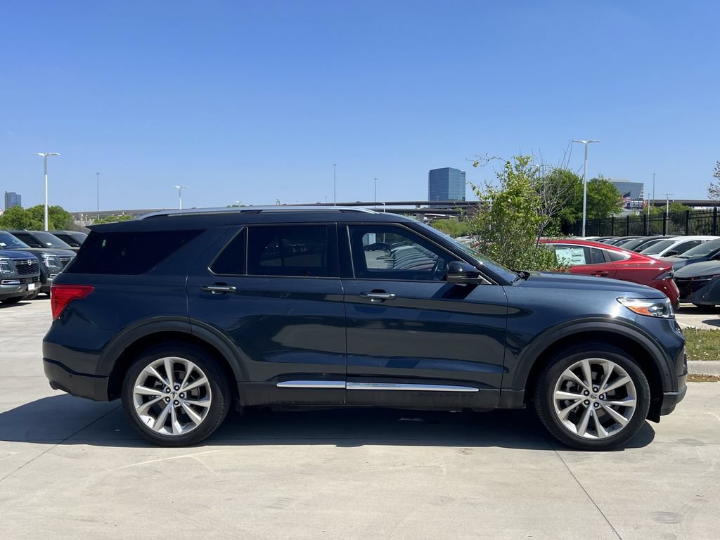 Used 2022 Ford Explorer Platinum w/ Equipment Group 601A RWD image 4