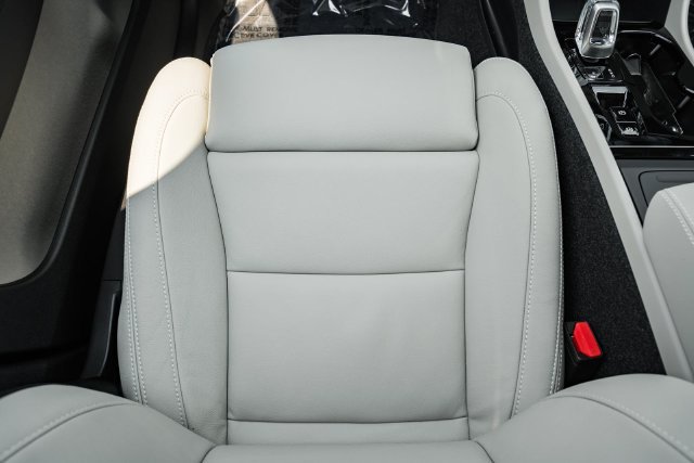 New 2026 Volvo XC40 B5 Ultra w/ Protection Package Premier AWD/4WD image 33