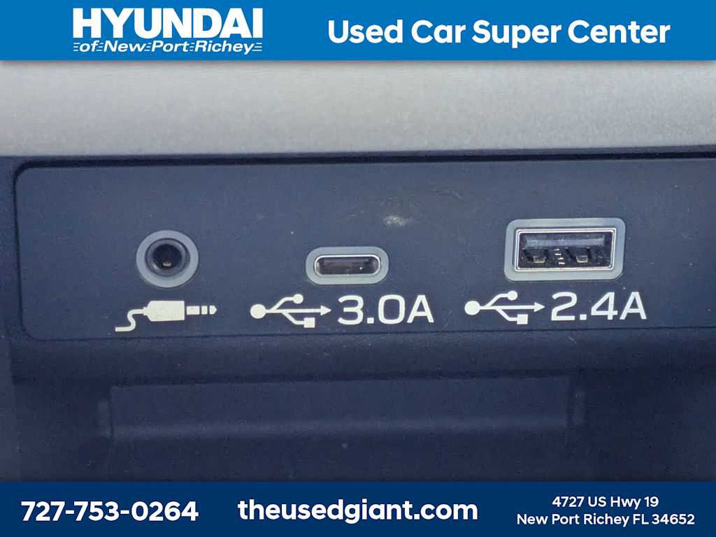 Used 2024 Subaru Legacy Limited AWD/4WD image 29