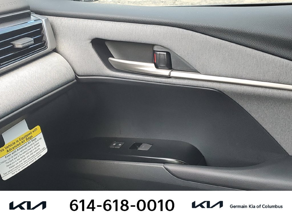 Used 2026 Toyota Camry LE w/ Convenience Package FWD image 26
