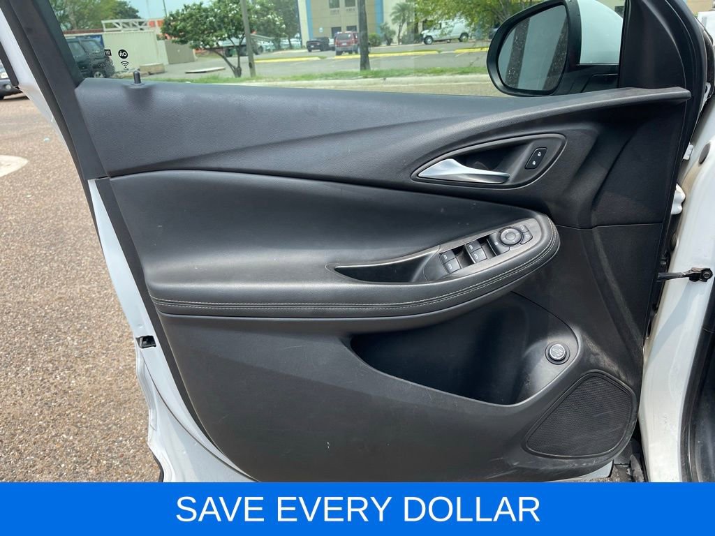 Used 2023 Buick Encore GX Select FWD image 12