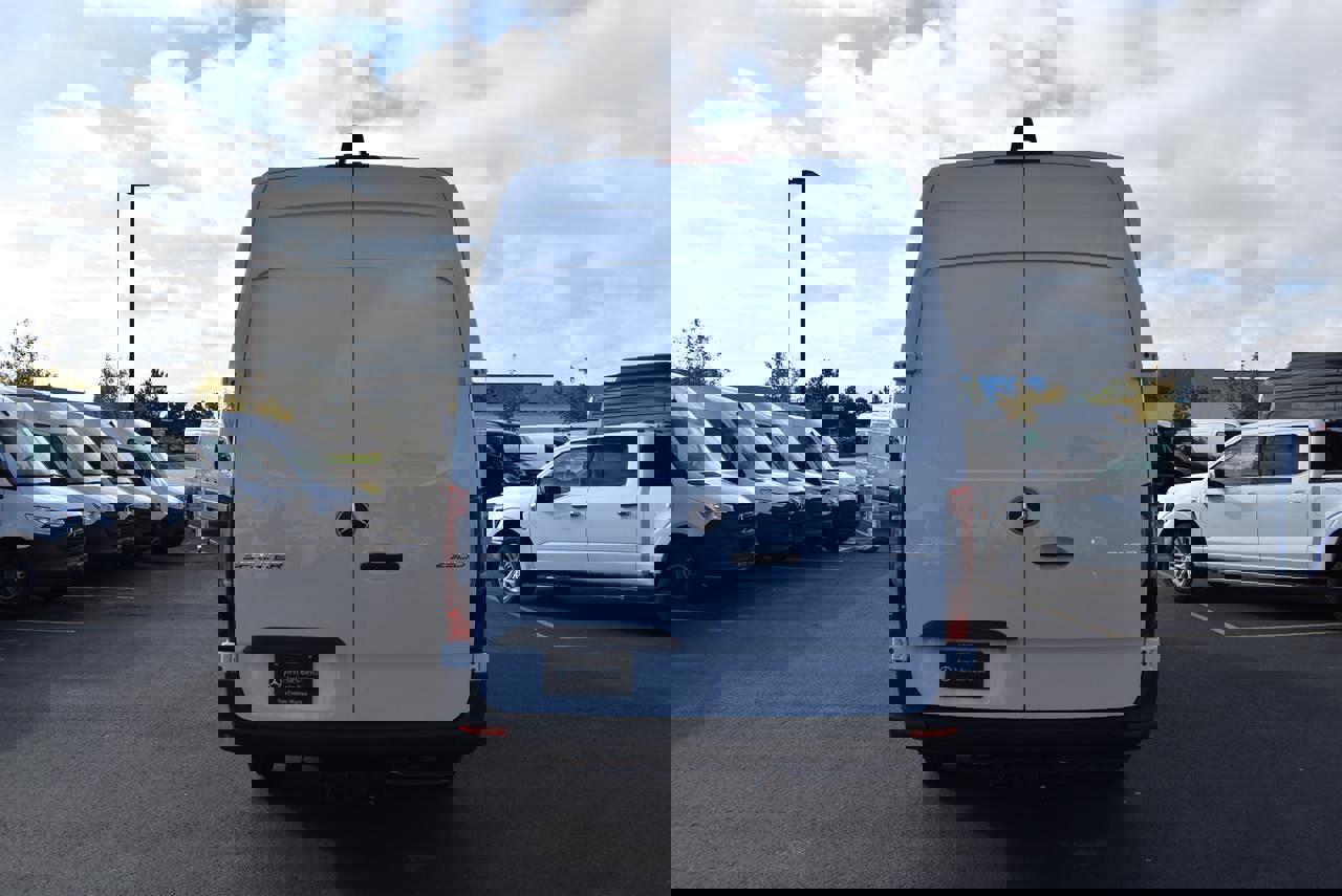 New 2025 Mercedes-Benz Sprinter 2500 image 6
