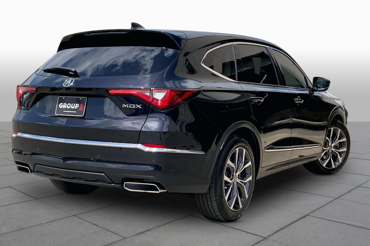 Used 2023 Acura MDX FWD w/ Technology Package image 12