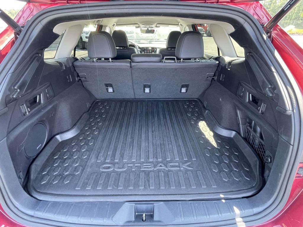 Used 2023 Subaru Outback Limited AWD/4WD image 12