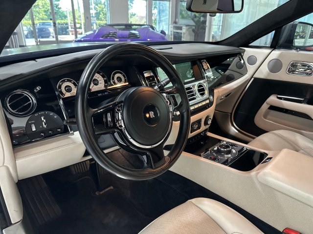 Used 2015 Rolls-Royce Wraith RWD image 48
