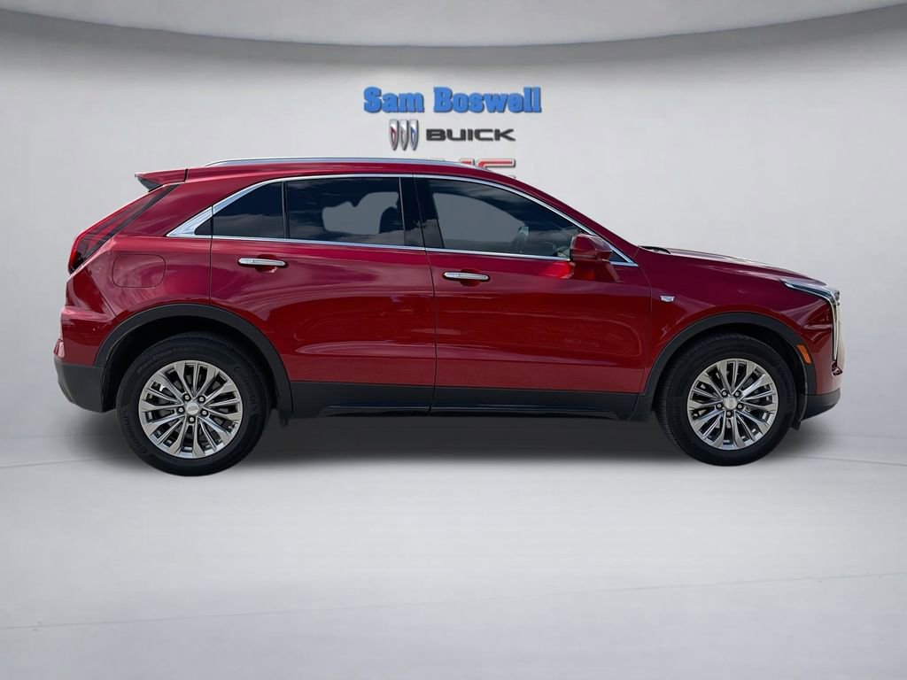 Used 2024 Cadillac XT4 Premium Luxury FWD image 9